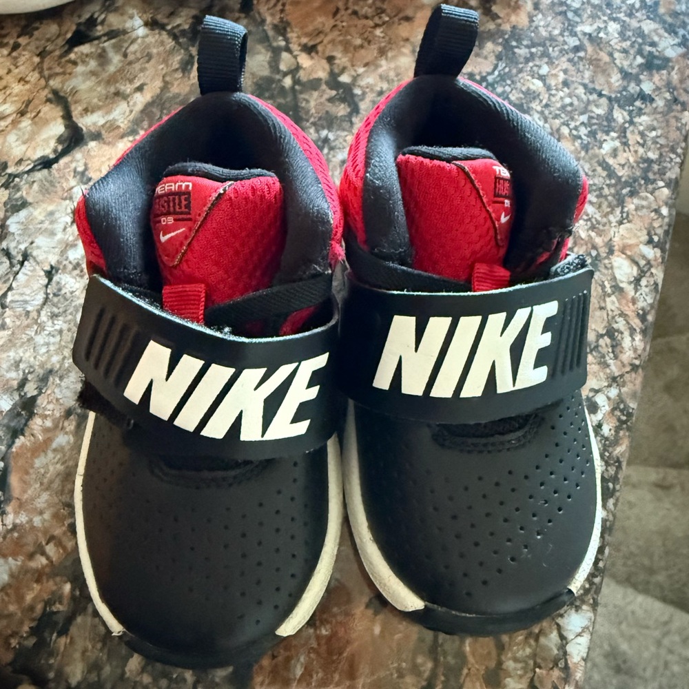 Nike Kids Black and Red Sneakers